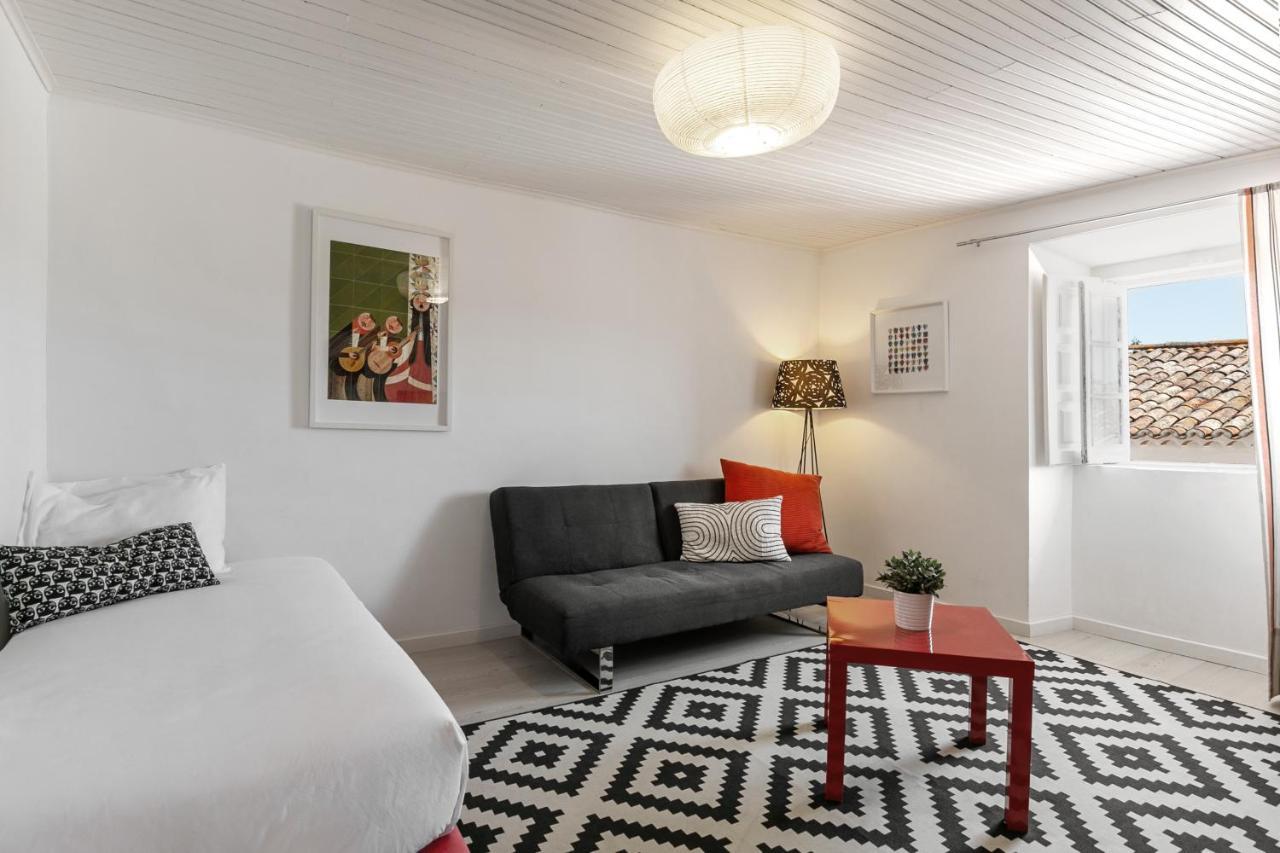Ana'S House Apartment โอบิดอส ภายนอก รูปภาพ